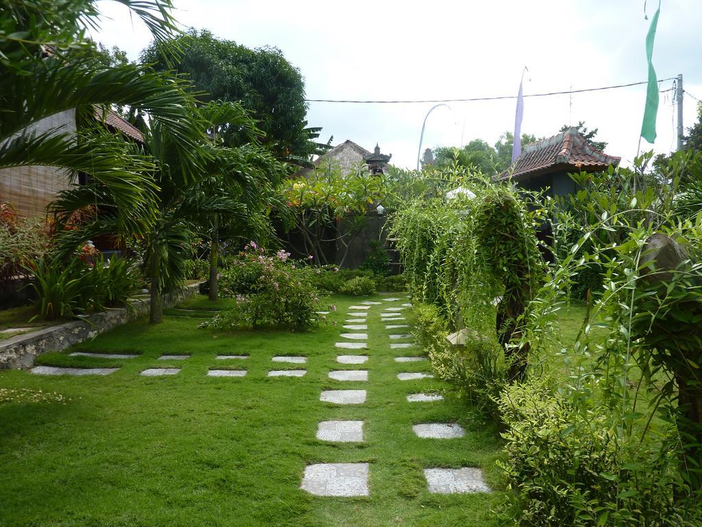 Perdana Homestay Lembongan Exteriör bild